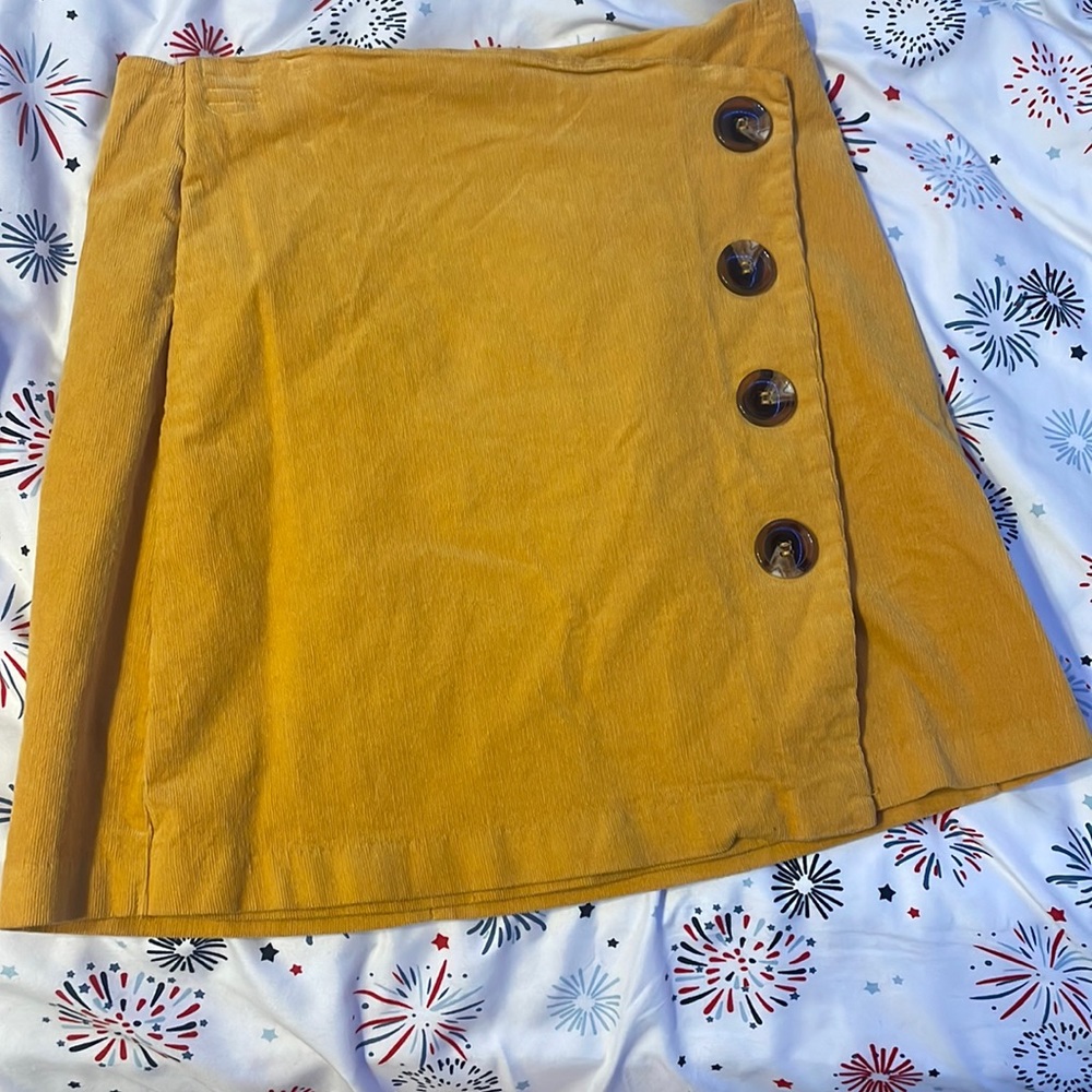 cute skirt!
